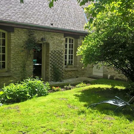 Bed and Breakfast L'Atelier Parnes Exterior foto