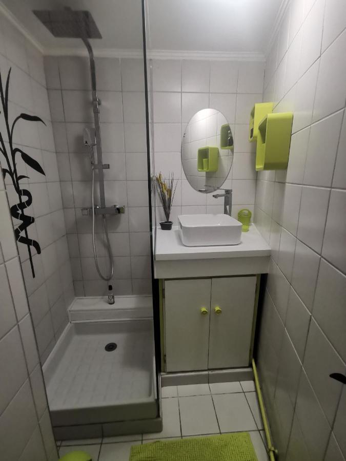 Bed and Breakfast L'Atelier Parnes Exterior foto